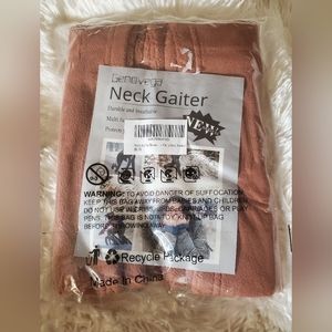 Genovega neck gaiter